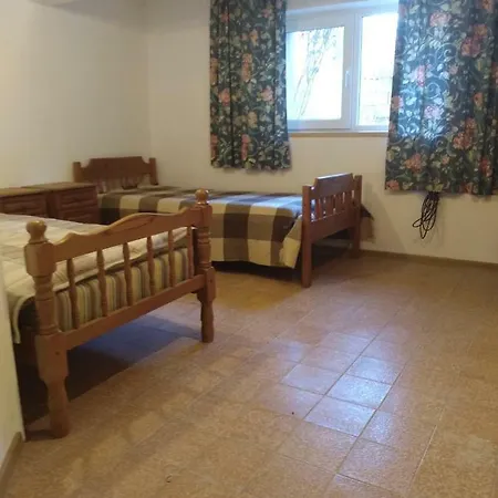 Jordan Art House בית הארחה וארנה